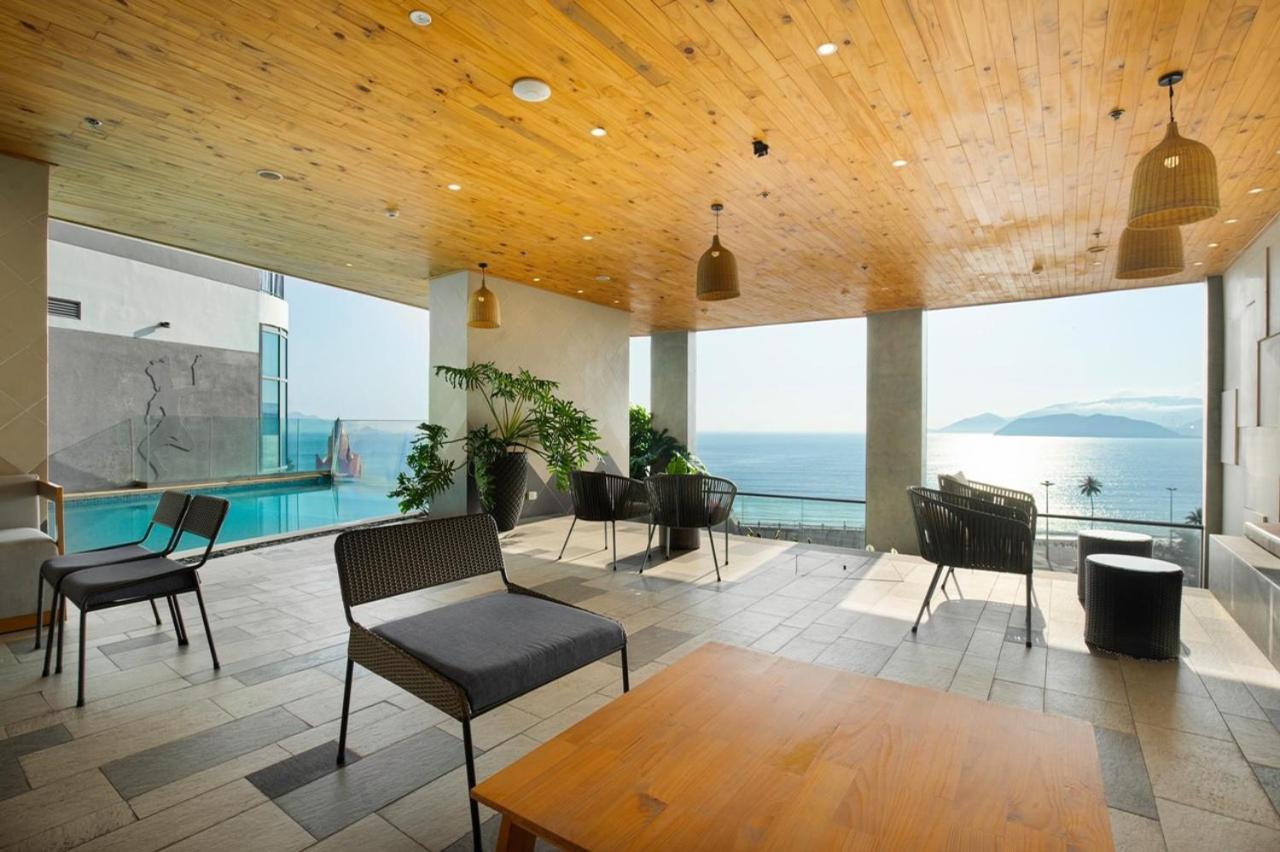Panorama Lyn Beachfront Apartment Να Τρανγκ Εξωτερικό φωτογραφία